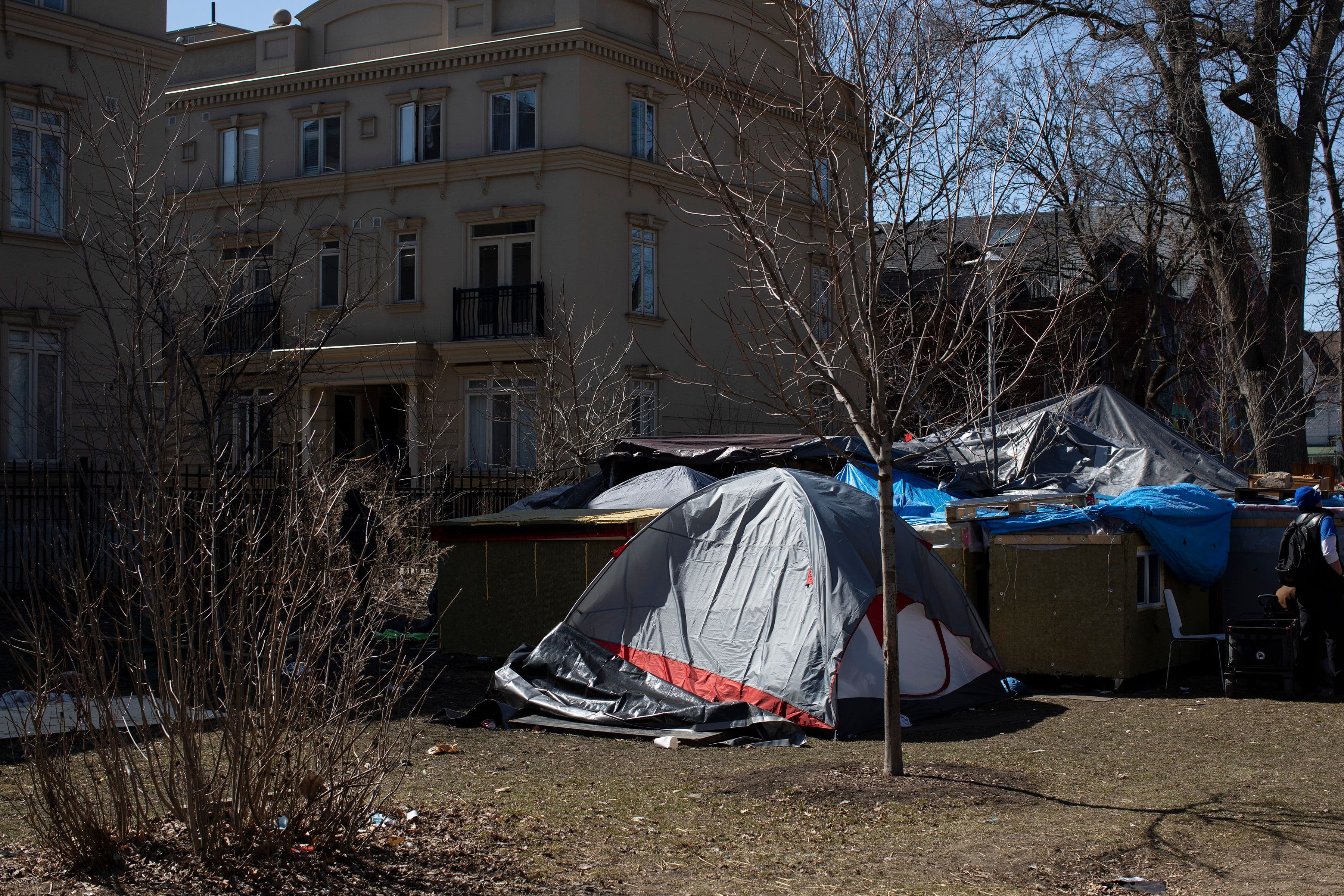 Ontario mayors' caucus passes encampments motion