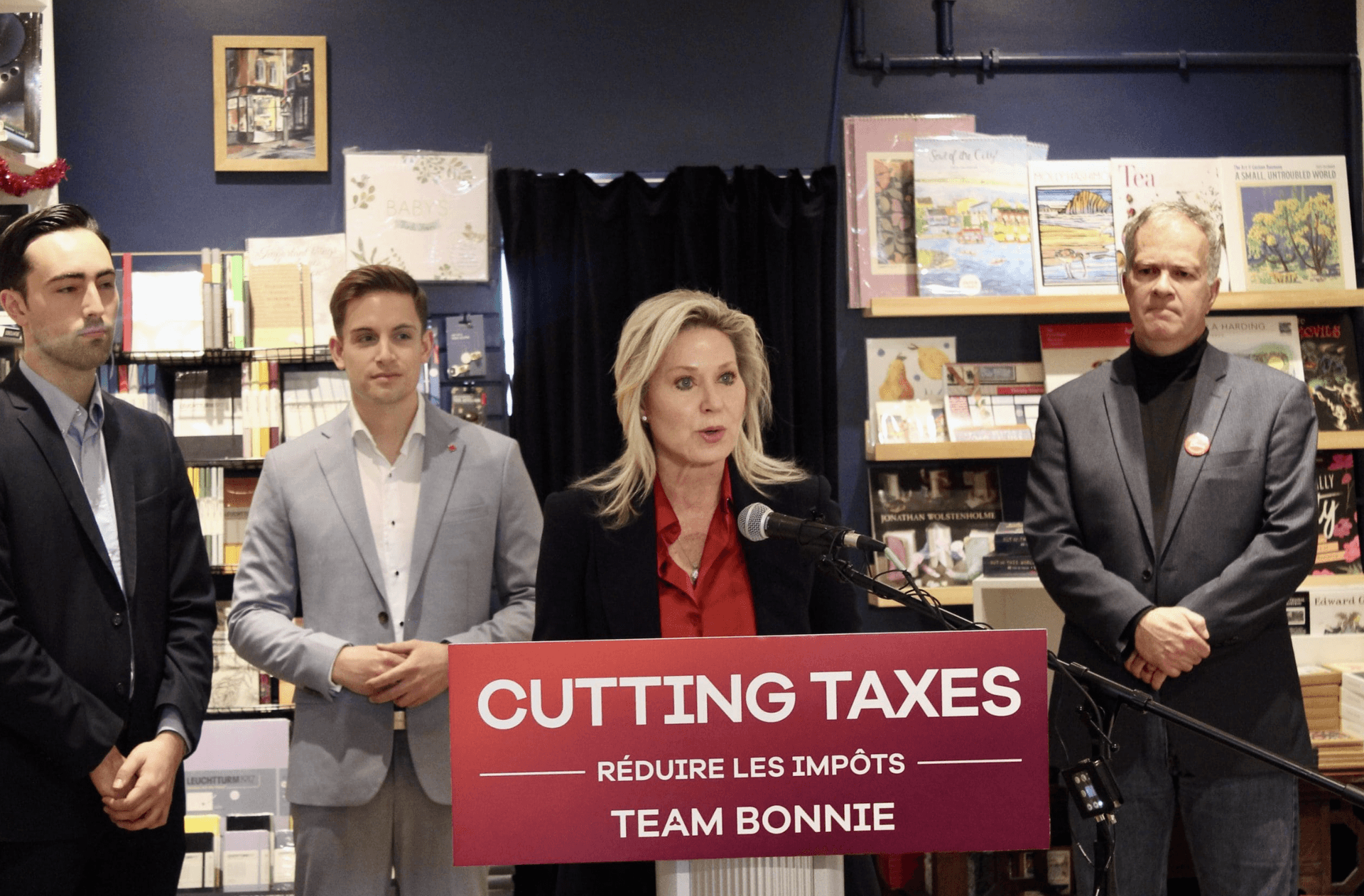 Ontario Liberal leader Bonnie Crombie criticizes Ford’s plan for Ottawa bike lanes, shares tax cut proposal at Ottawa bookstore