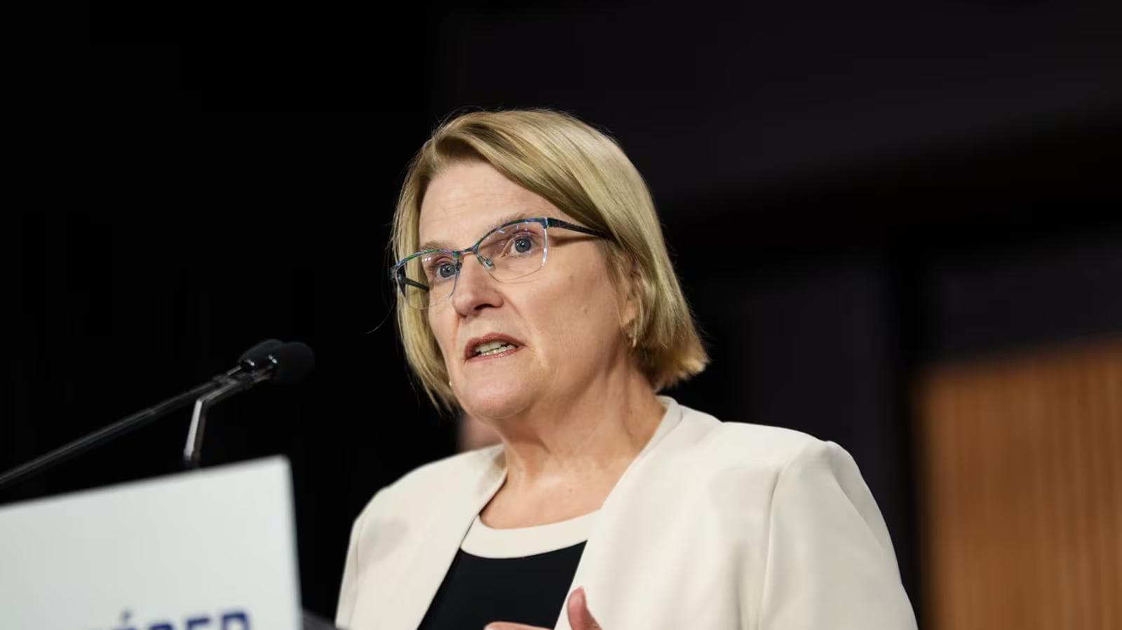 Ontario health minister 'disappointed' in feds' approach to nurse practitioner rules