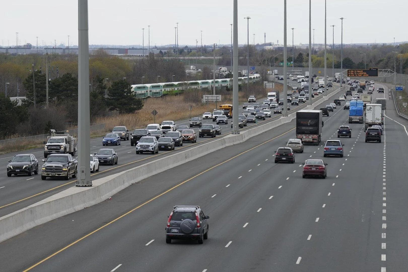 New Ontario rules for auto insurance are set to kick in. Here's what you need to know
