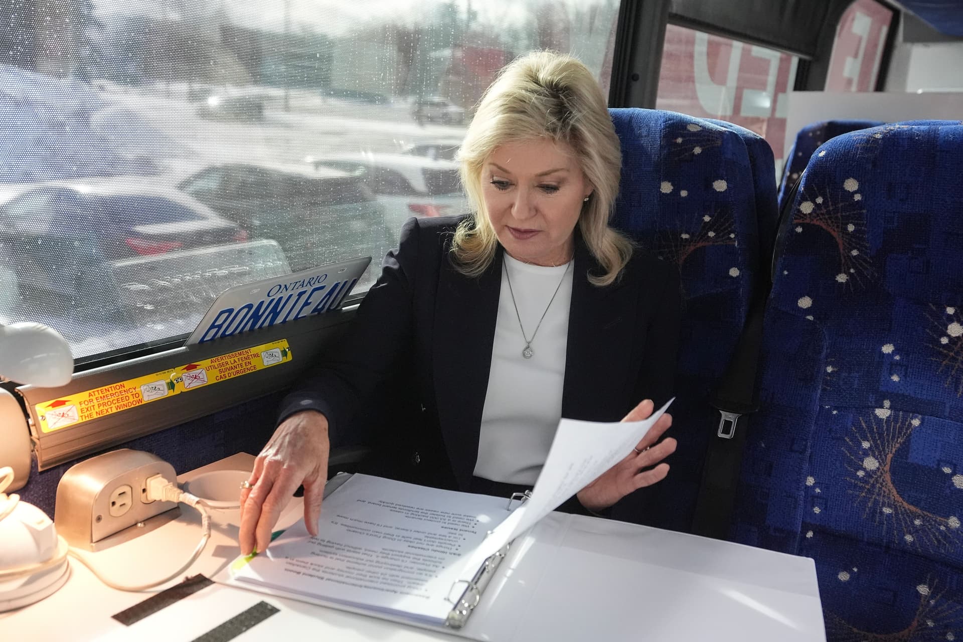 Horwath meets with Crombie but Stiles says there's no rift