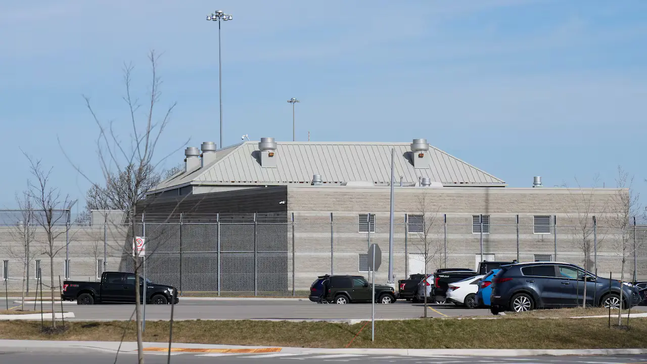 Legal groups challenge Ontario's new cash bail system in court