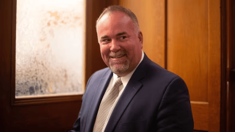 Ontario should commit to clean energy economy by 2050: government-commissioned panel